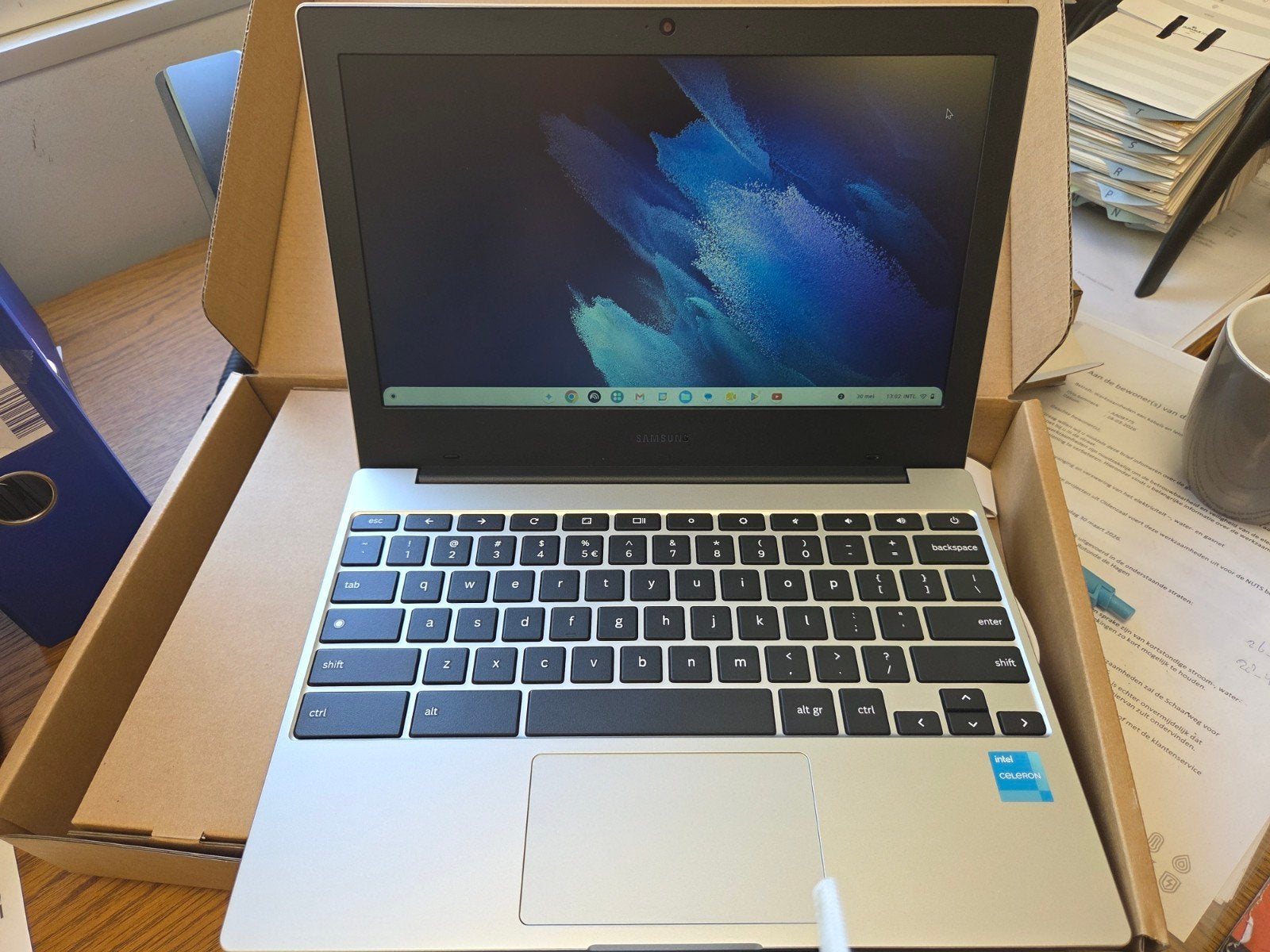 Samsung Galaxy Chromebook Go XE310XDA-KA2NL, 4 GB of minder, 13 inch, Qwerty, Nieuw