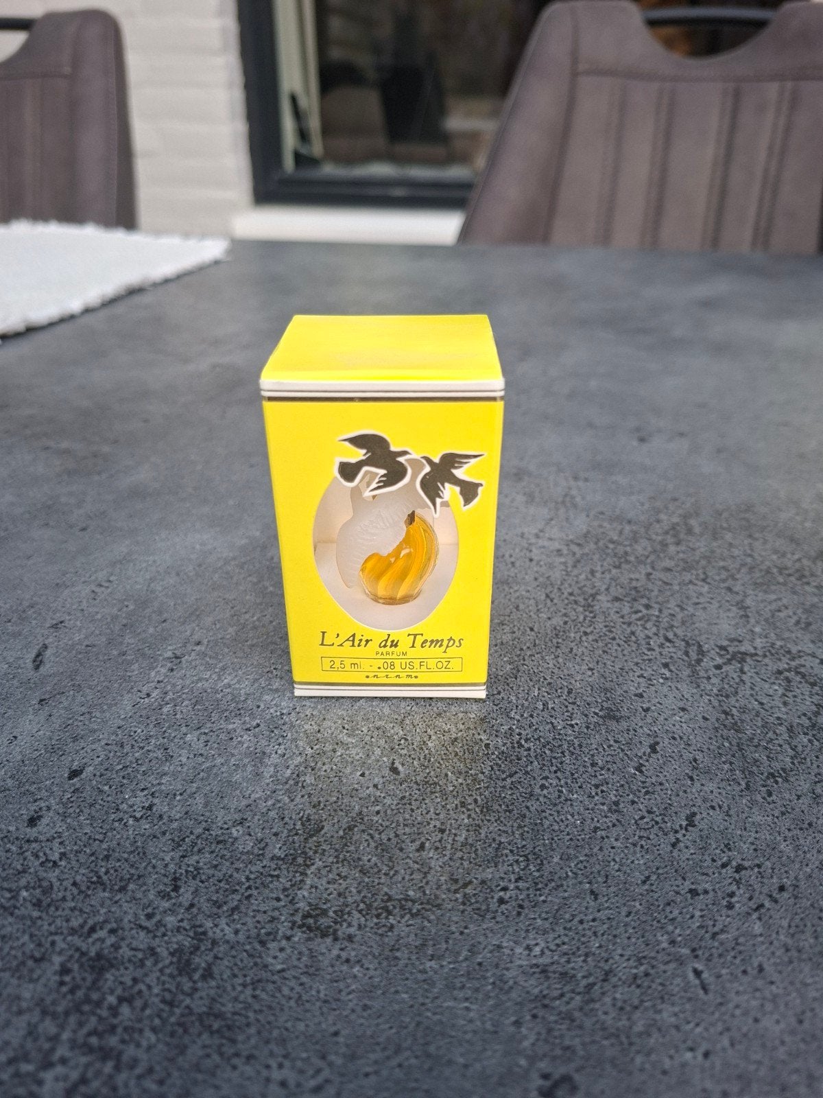 Nina Ricci L'Air du Temps parfum miniatuur, Ophalen