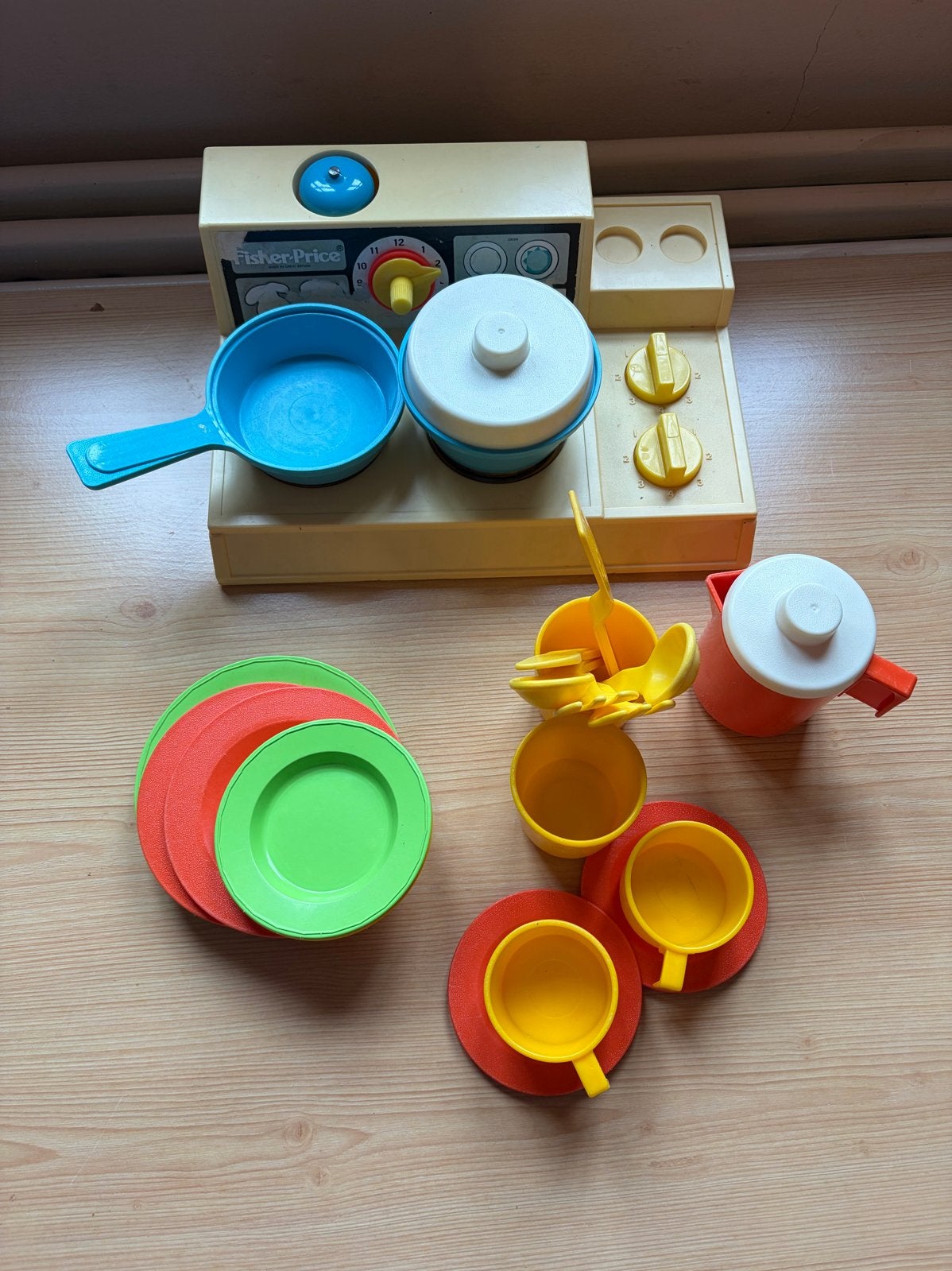 Vintage Fisher-Price speelkeuken met servies uit 1978, Ophalen of Verzenden, Gebruikt, Speelset