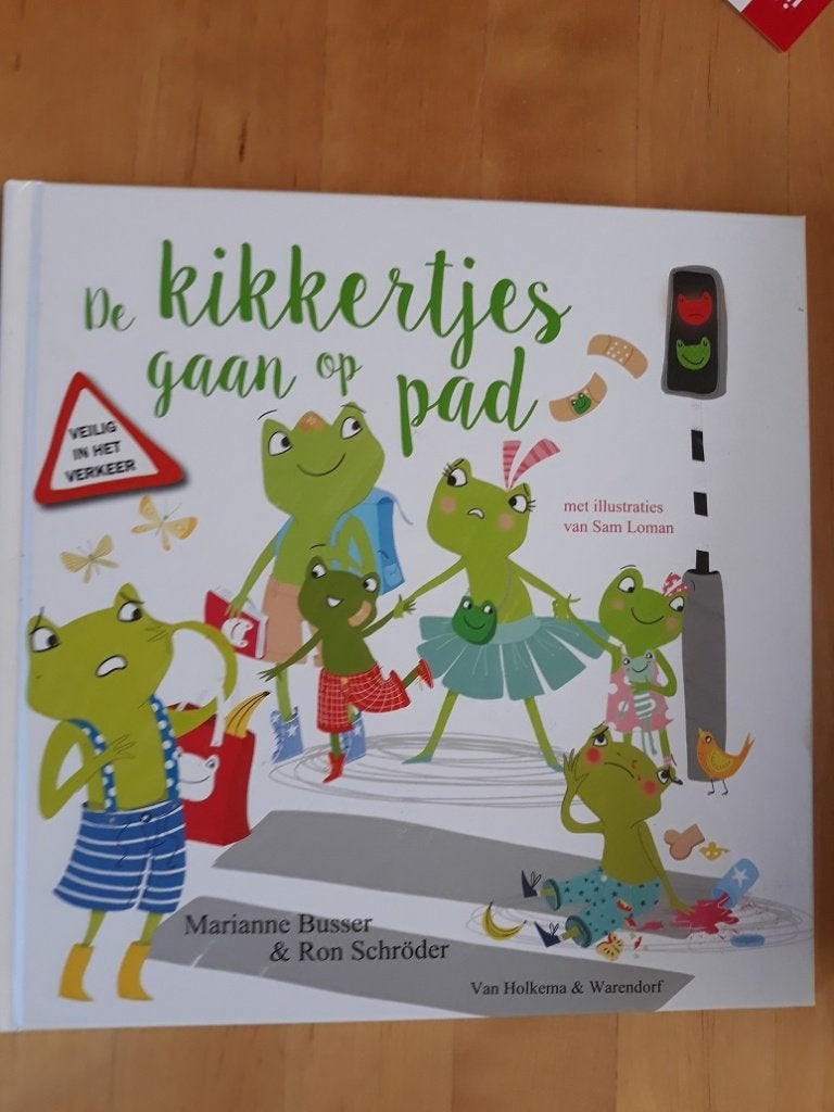 De kikkertjes gaan op pad van Marianne Busser & Ron Schröder, Ophalen of Verzenden, Zo goed als nieuw, Fictie algemeen