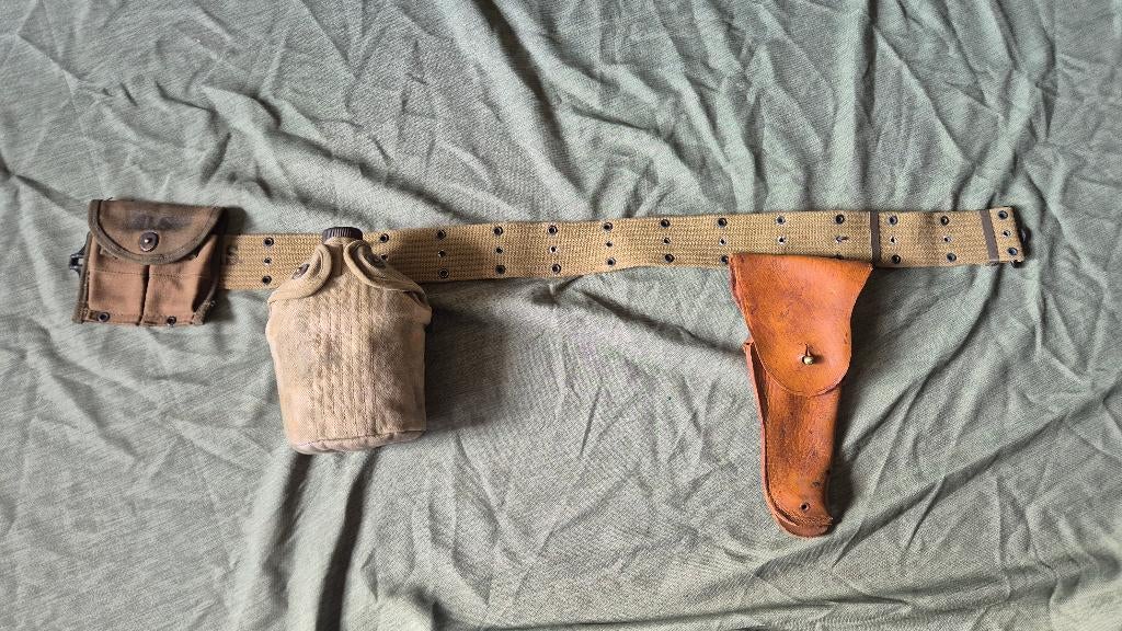 Originele Amerikaanse us ww2 officer gear set, Verzamelen, Ophalen of Verzenden, Nederland, Embleem of Badge