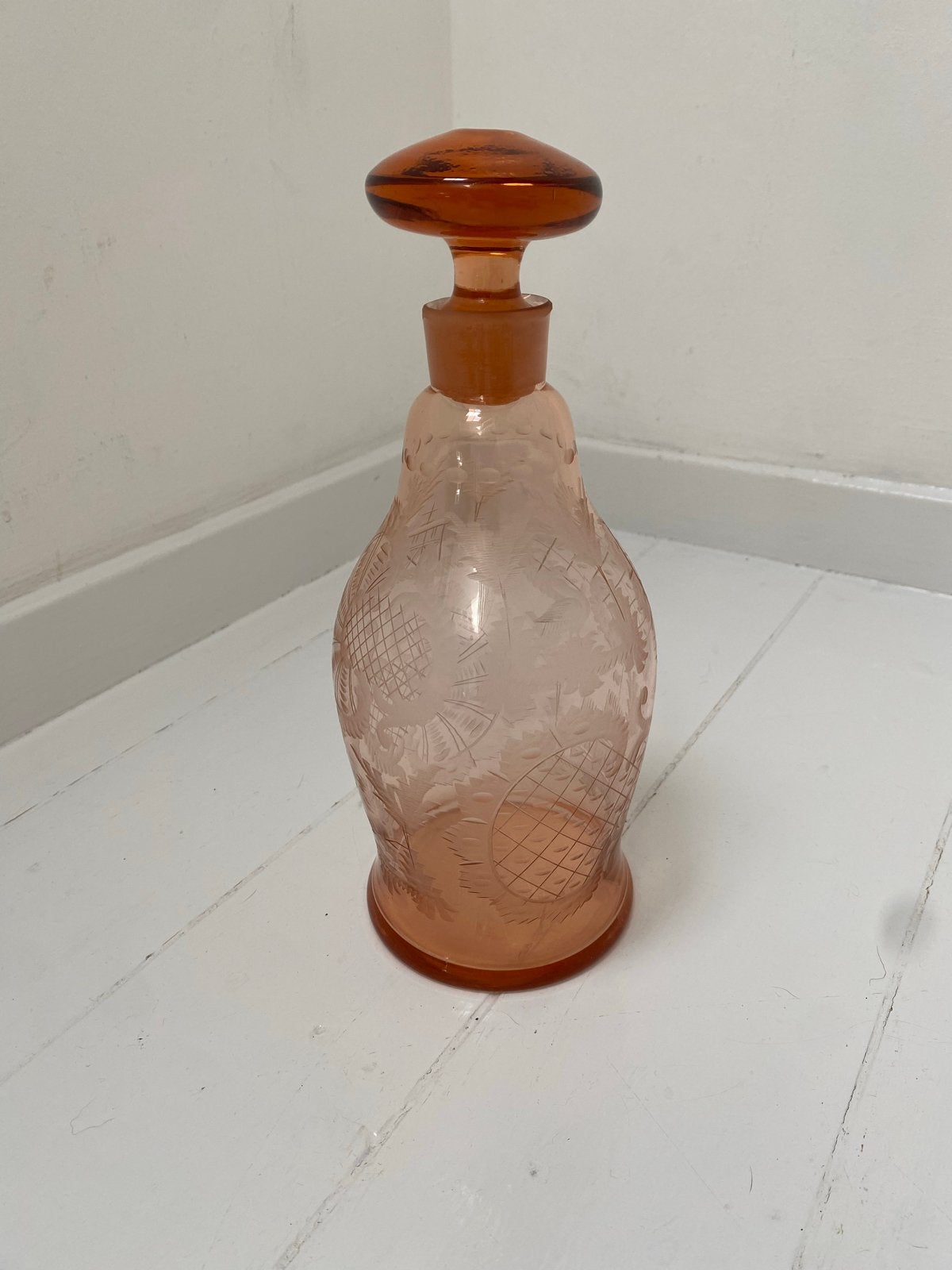 Antieke roze glazen parfumfles met stop, Ophalen of Verzenden