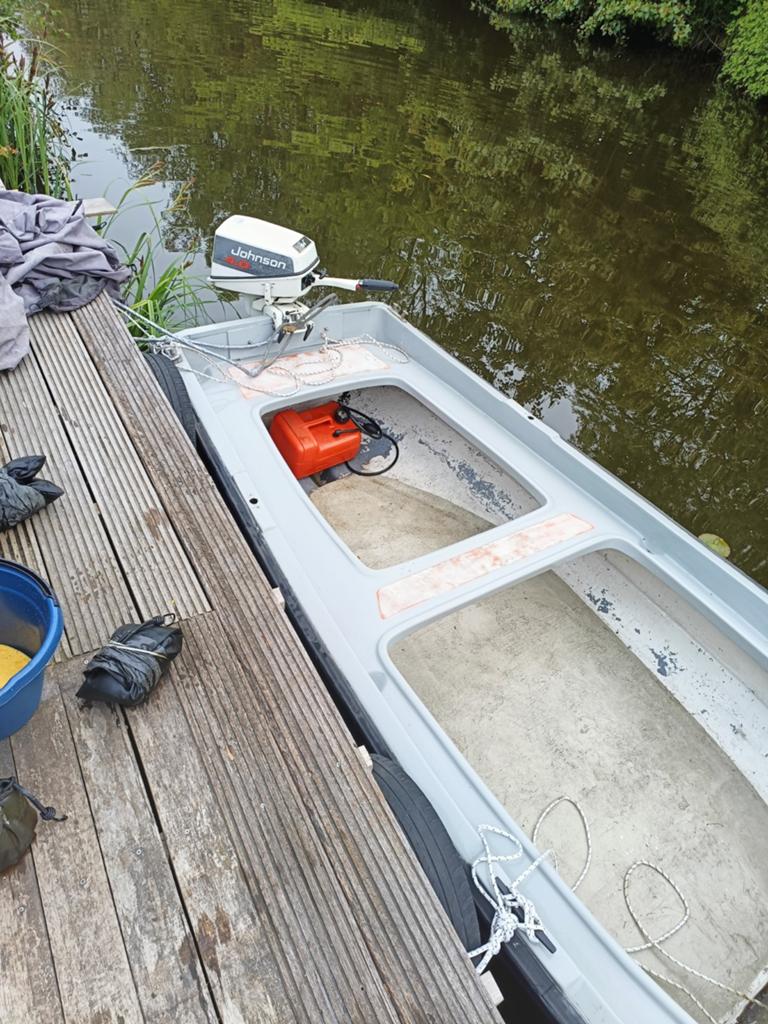 Leuk bootje met dubbele bodem - L 4.16m B 1.43m, Ophalen of Verzenden, Gebruikt