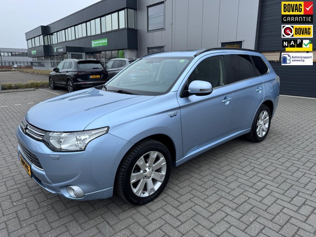 Mitsubishi Outlander 2.0 PHEV instyle, Auto's, Mitsubishi, Bedrijf, Te koop, Outlander, 360° camera, 4x4, ABS, Achteruitrijcamera