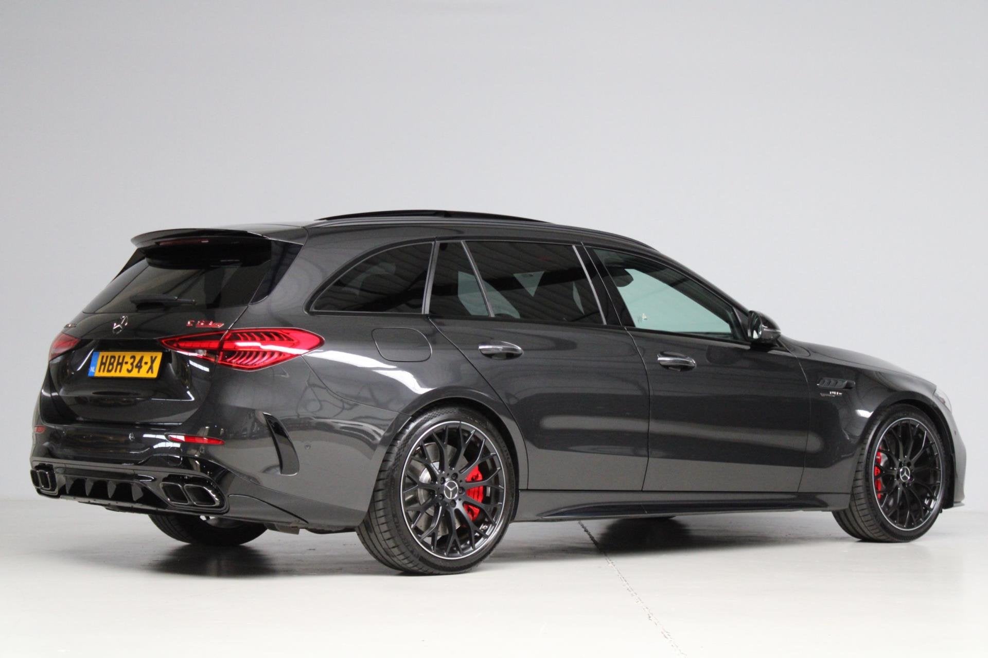 Mercedes-Benz C-klasse Estate AMG 63 S E Performance | NL au, Auto's, Automaat, 4 cilinders, Automatische klimaatregeling, Vierwielaandrijving