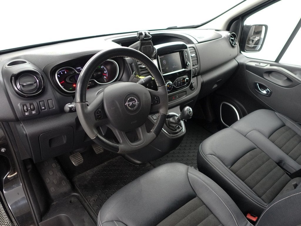 Opel Vivaro 1.6 CDTI Euro 6 L2 Irmscher Sport- 1 of 200, 3 P, Auto's, Voorwielaandrijving, 145 pk, Gebruikt, 4 cilinders