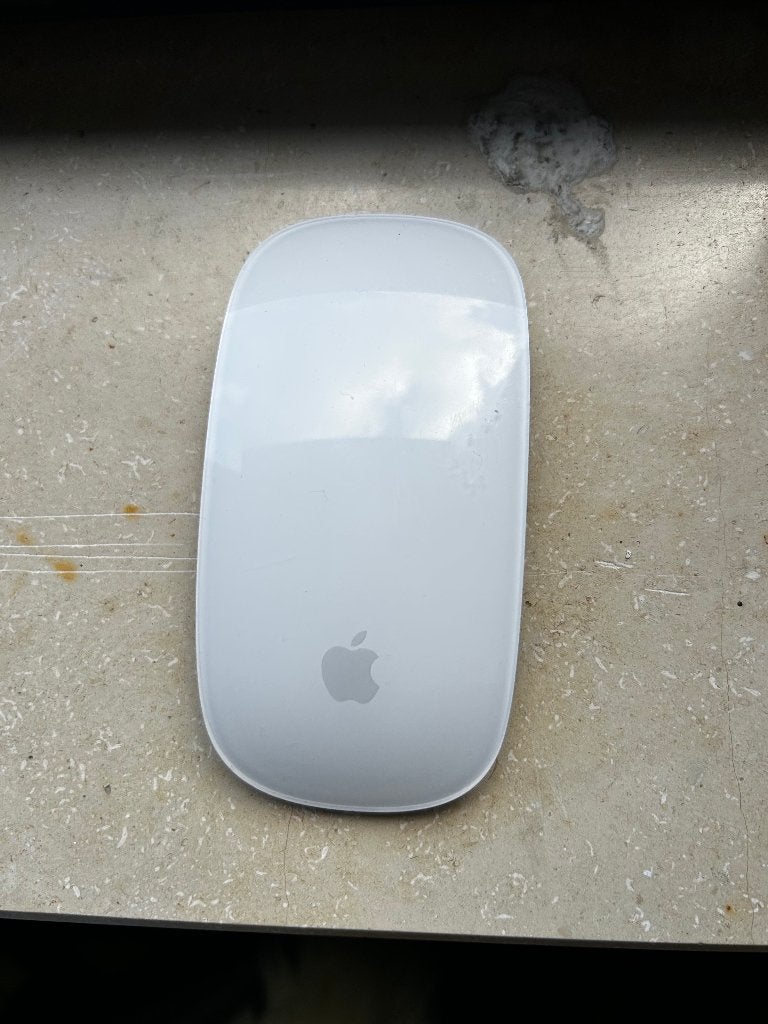 Apple Magic Mouse, Muis, Ophalen of Verzenden, Zo goed als nieuw, Draadloos