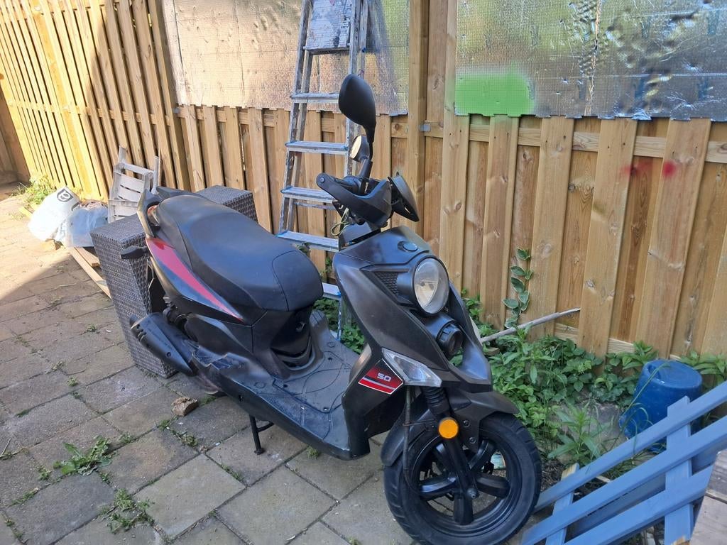 Scooter te ruil aangeboden, Fietsen en Brommers, Snorfietsen en Snorscooters, Ophalen of Verzenden, Gebruikt, Benzine, Overige merken