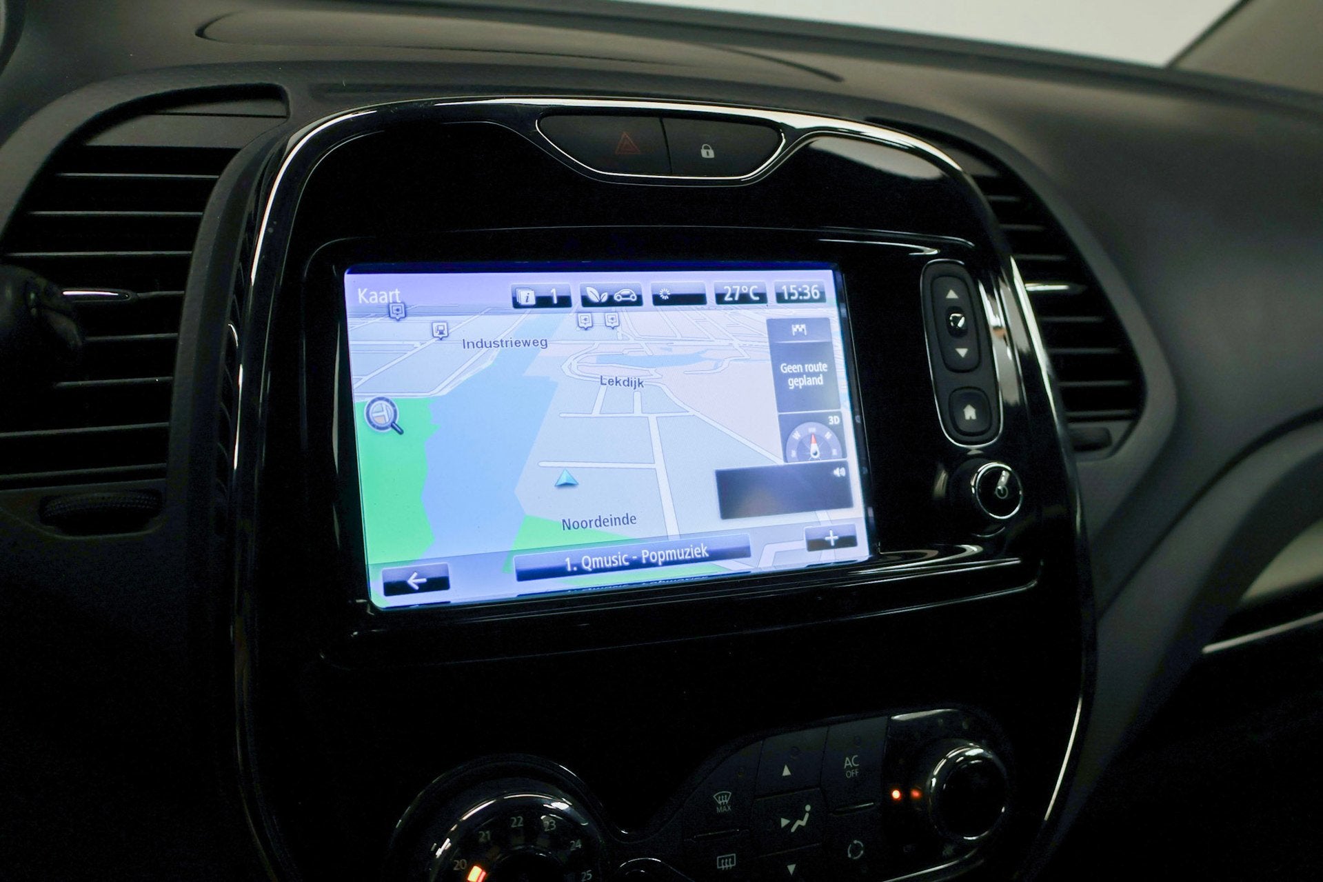 Renault Captur 0.9 TCe Dynamique Sport (NAVI,PDC,CLIMATE,CRU, Auto's, Voorwielaandrijving, Gebruikt, Bruin, 49 €/maand