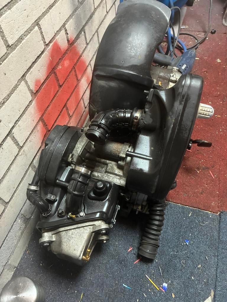 Motorblok vespa lx50 / lxv / s 4t 4v start 100  procent, Ophalen of Verzenden, Zo goed als nieuw, Blok, Vespa