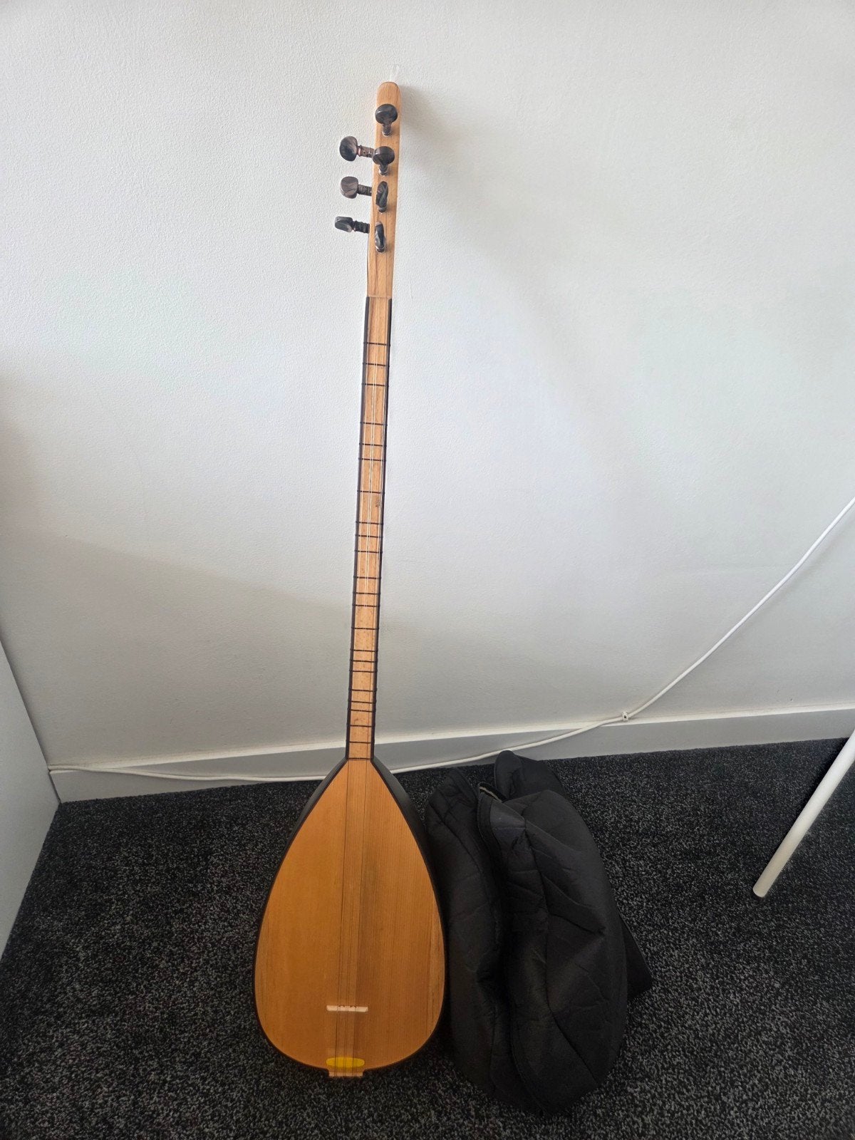 TE KOOP: Mooie saz met draagtas, Ophalen, Zo goed als nieuw