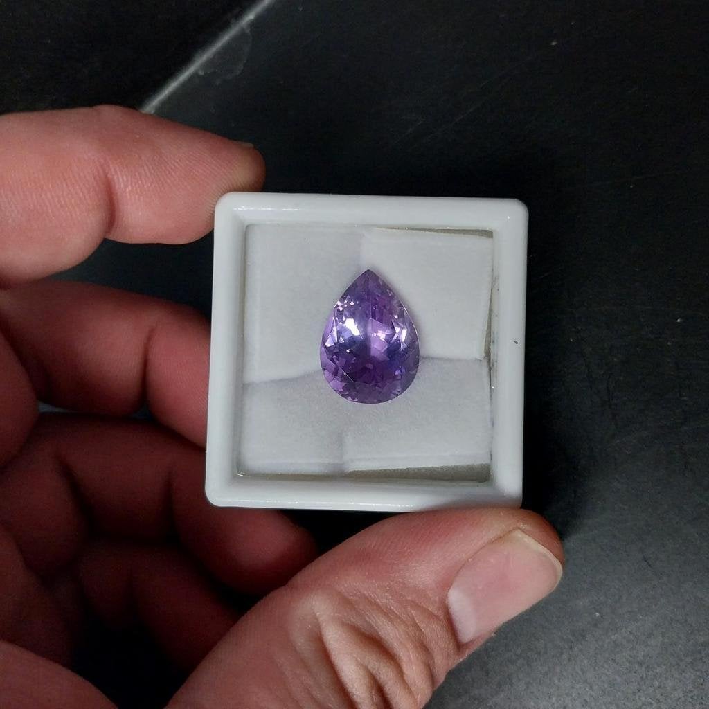 Facet geslepen peer amethist, Sieraden, Tassen en Uiterlijk, Edelstenen, Ophalen of Verzenden