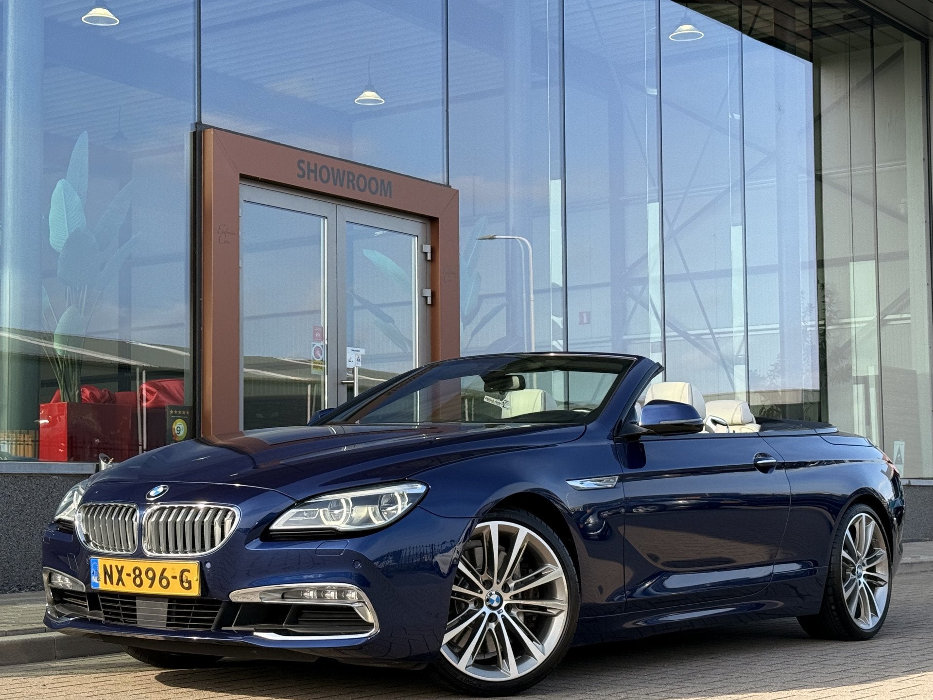 BMW 6 Serie Cabrio 650i High Executive | Bang & Olufsen | He, Auto's, BMW, Automaat, Achterwielaandrijving, Gebruikt, Automatische klimaatregeling