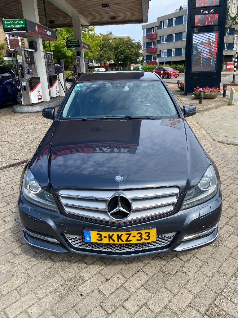 MERCEDES C180 SEDAN AUT 2013 LEER/XENON/CLIMA/CRUISE/NAVI!, Achterwielaandrijving, 1800 kg, Leder en Stof, Automatische klimaatregeling