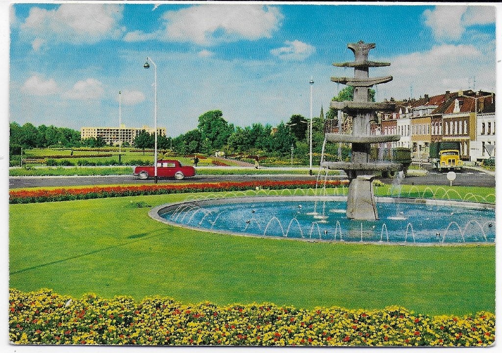 Venlo Fontein met Julianapark Ansichtkaart ( B5168 ), Ophalen of Verzenden, 1980 tot heden, Gelopen, Limburg
