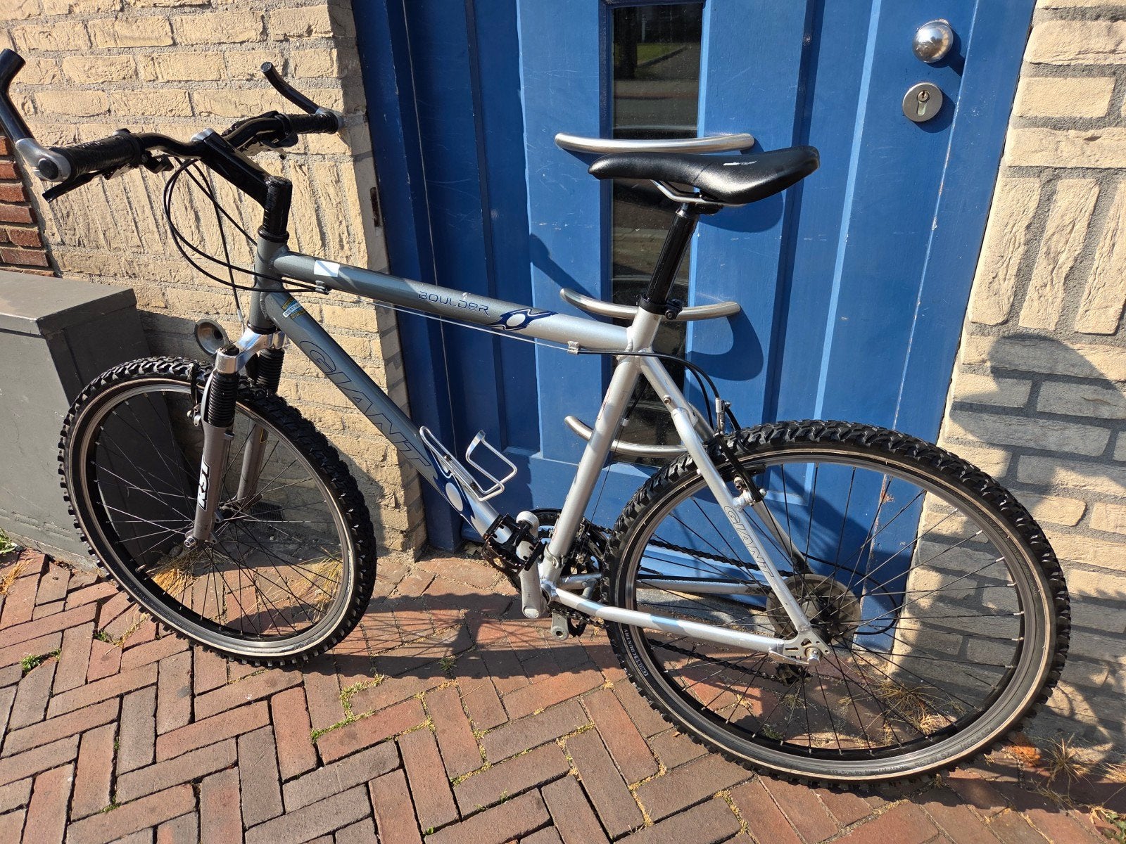 Leuke Giant Boulder 26 inch mountainbike.
luxe zadel Selle R, Gebruikt, 26 inch, 49 tot 53 cm, Meer dan 20 versnellingen