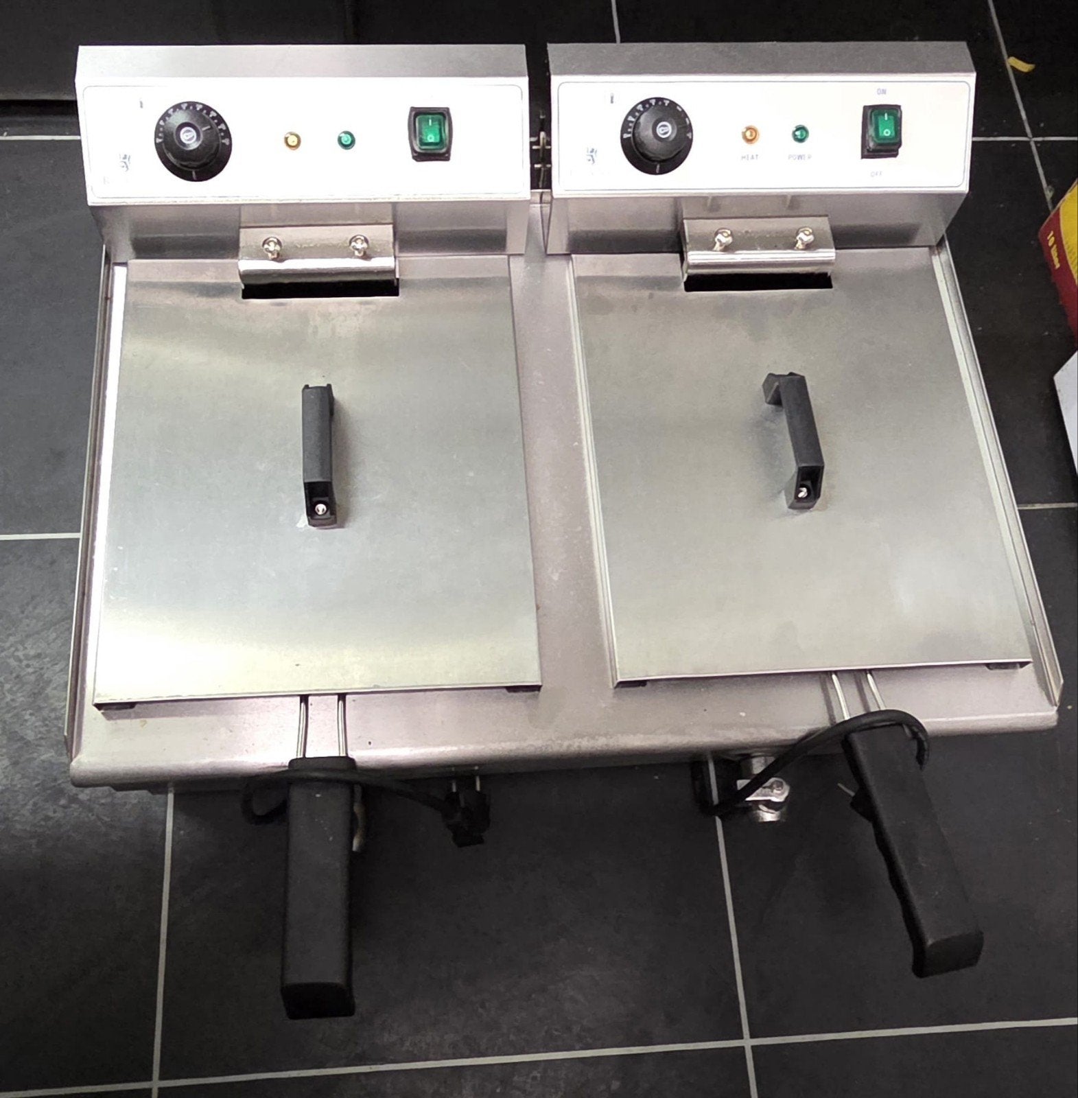 Dubbele horeca friteuse, Witgoed en Apparatuur, Frituurpannen, 4 liter of meer, Ophalen, Duo-friteuse