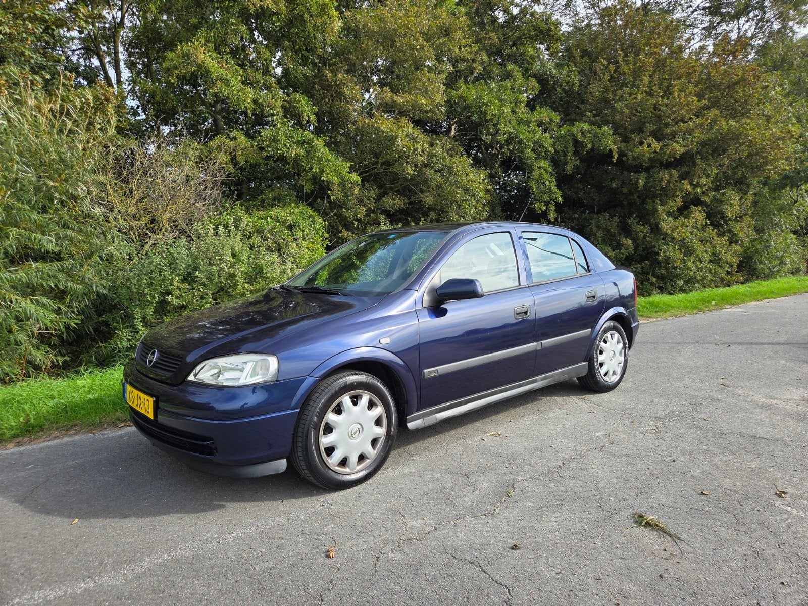 Opel Astra 1.6 I 16V Airco,cruise,nieuwe apk