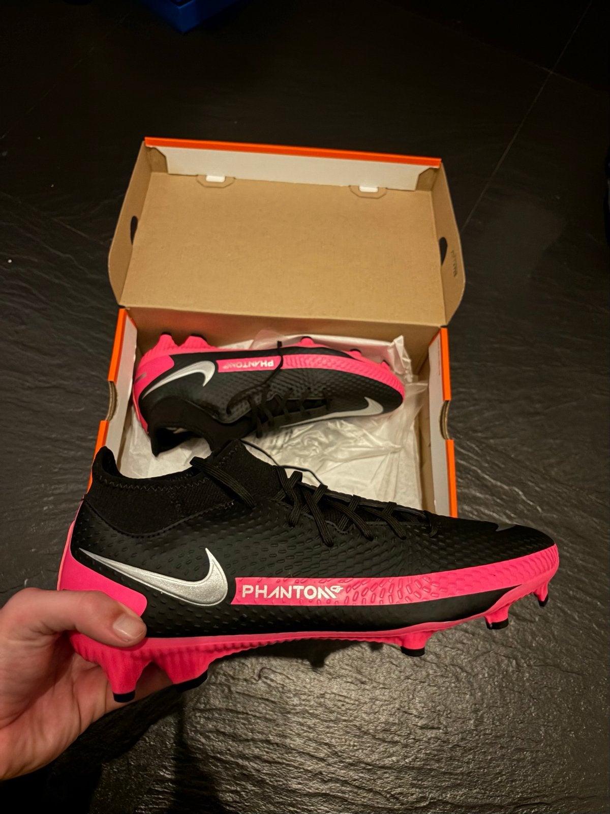 Nike Phantom voetbalschoenen - Zwart/Roze - Maat 43, Ophalen of Verzenden, Nieuw, Schoenen