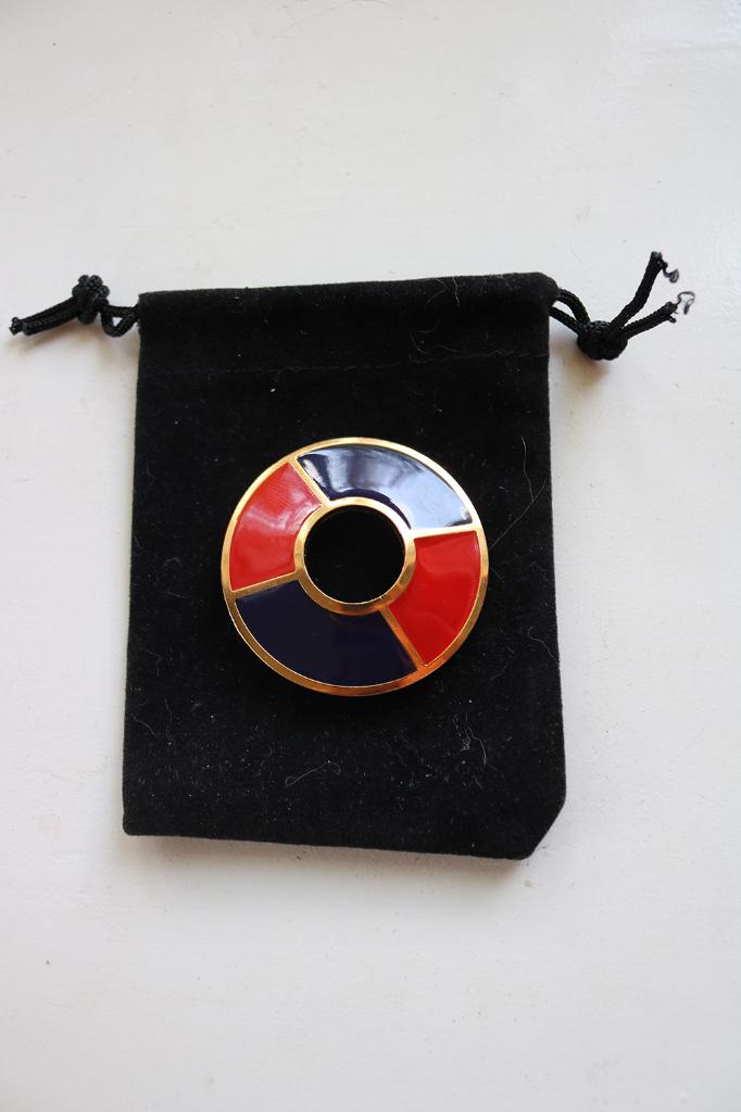 Broche Yves Saint Laurent YSL vintage, Sieraden, Tassen en Uiterlijk, Broches, Ophalen, Nieuw, Overige materialen