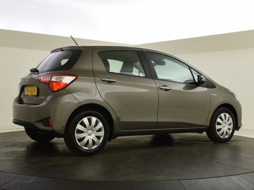 Toyota Yaris 1.5 Hyb. Active | Camera | Climate | AEB |, Auto's, Automaat, 1497 cc, Euro 6, 4 cilinders