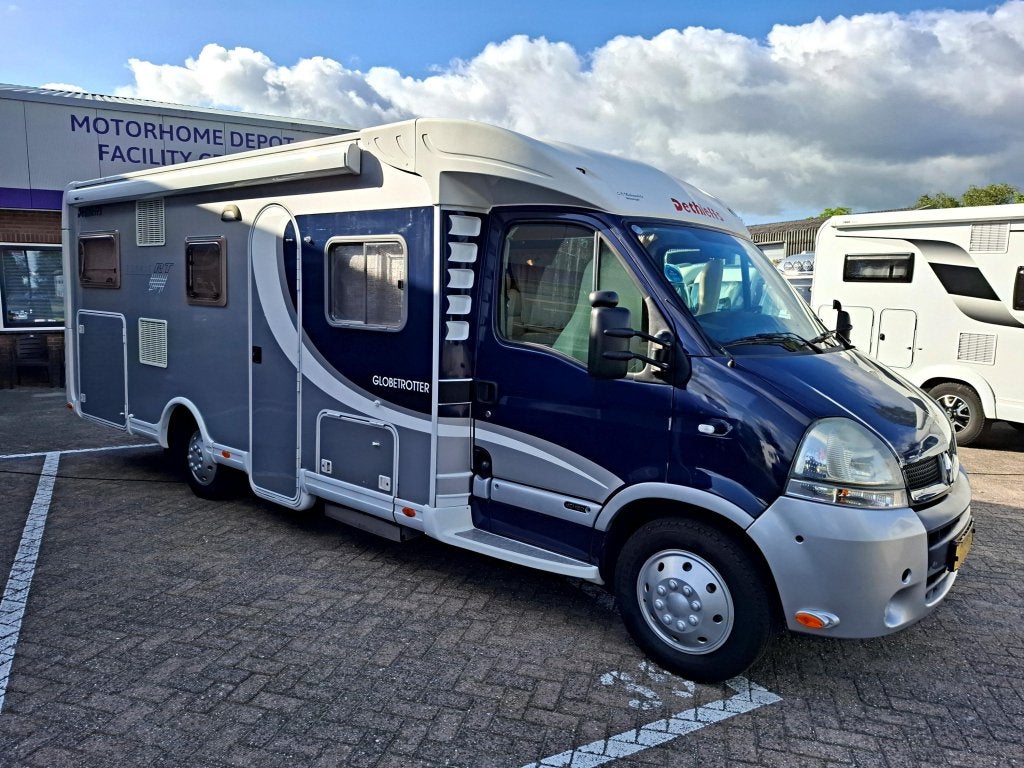 Dethleffs Globetrotter Esprit 6874 RT Winterisolatie|ALDE|, Caravans en Kamperen, Campers, Koelkast, Chemisch toilet, Vloeistofverwarming