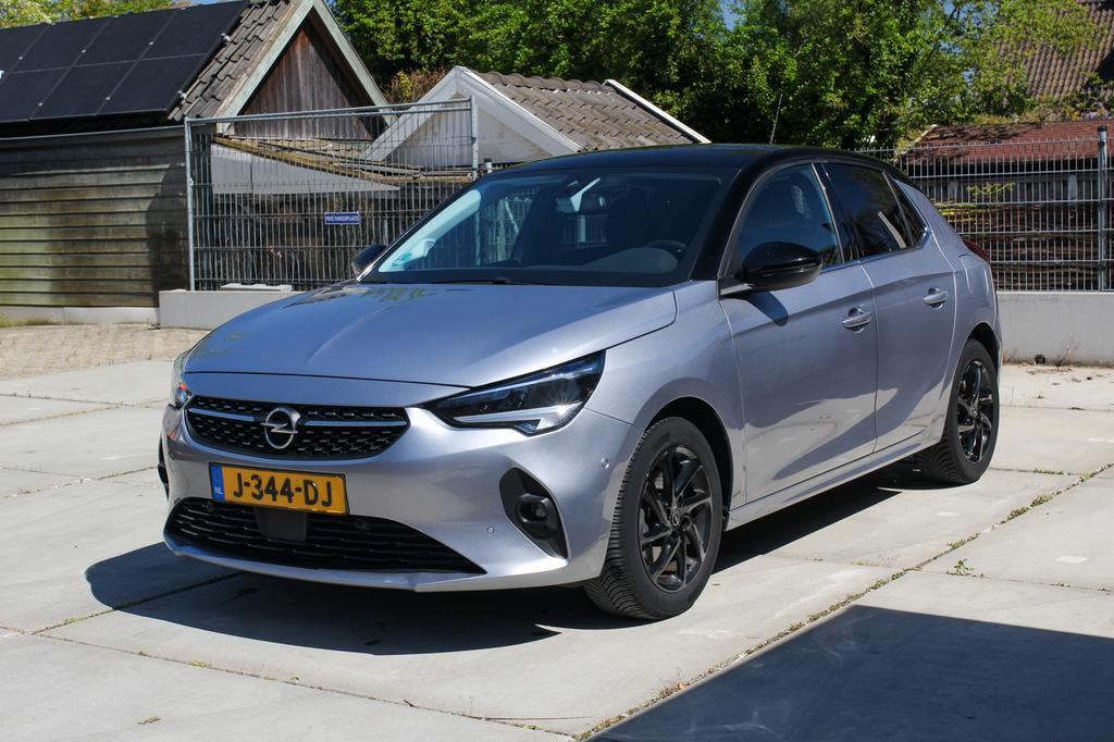 Opel Corsa 1.2 Turbo | Stuur/stoelverwarming | 360 camera, Voorwielaandrijving, Leder en Stof, 102 pk, Handgeschakeld