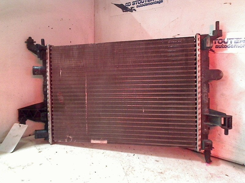 Radiateur Opel Tigra Twin Top (2004-06/2010-12) 24445161, Auto-onderdelen, Gebruikt, Bahnhofsplatz, Rüsselsheim am Main 65423, , Duitsland