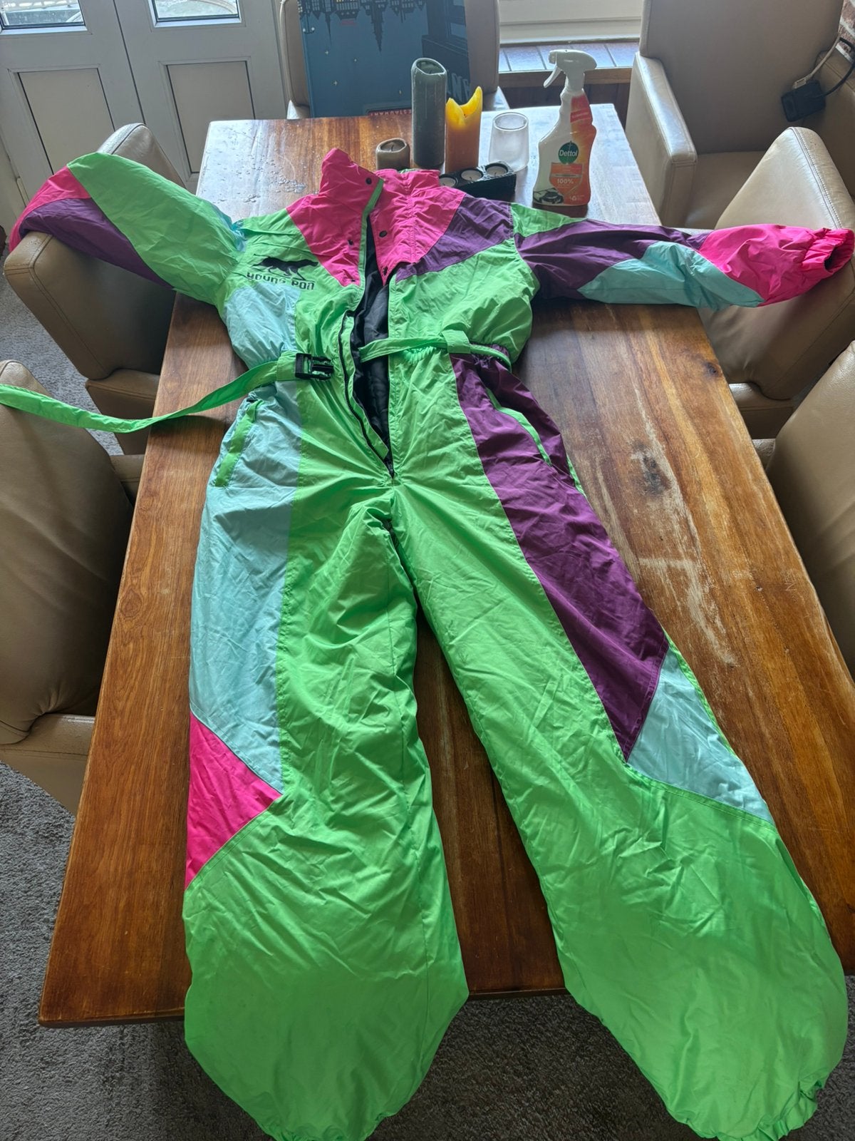 Funky alps skipak / snowboardpak kleurrijk, Ophalen, Zo goed als nieuw