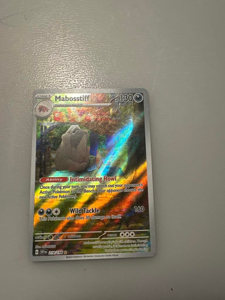 Mabosstiff 218/198 Pokémon kaart - Licht beschadigd, Ophalen, Zo goed als nieuw, Losse kaart, Foil