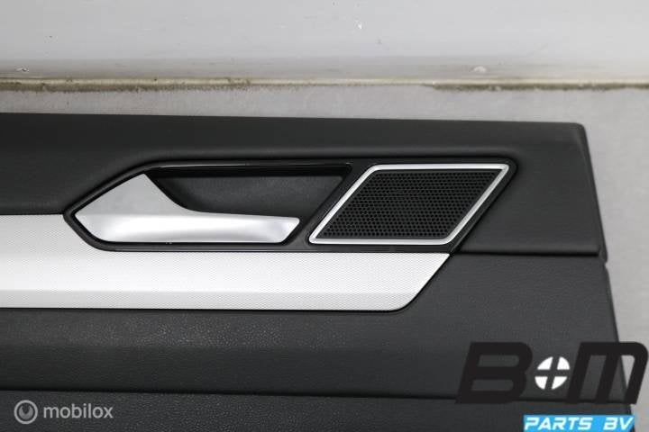 Deurpaneel stof LA VW Passat B8 Variant 3G5867211, Gebruikt