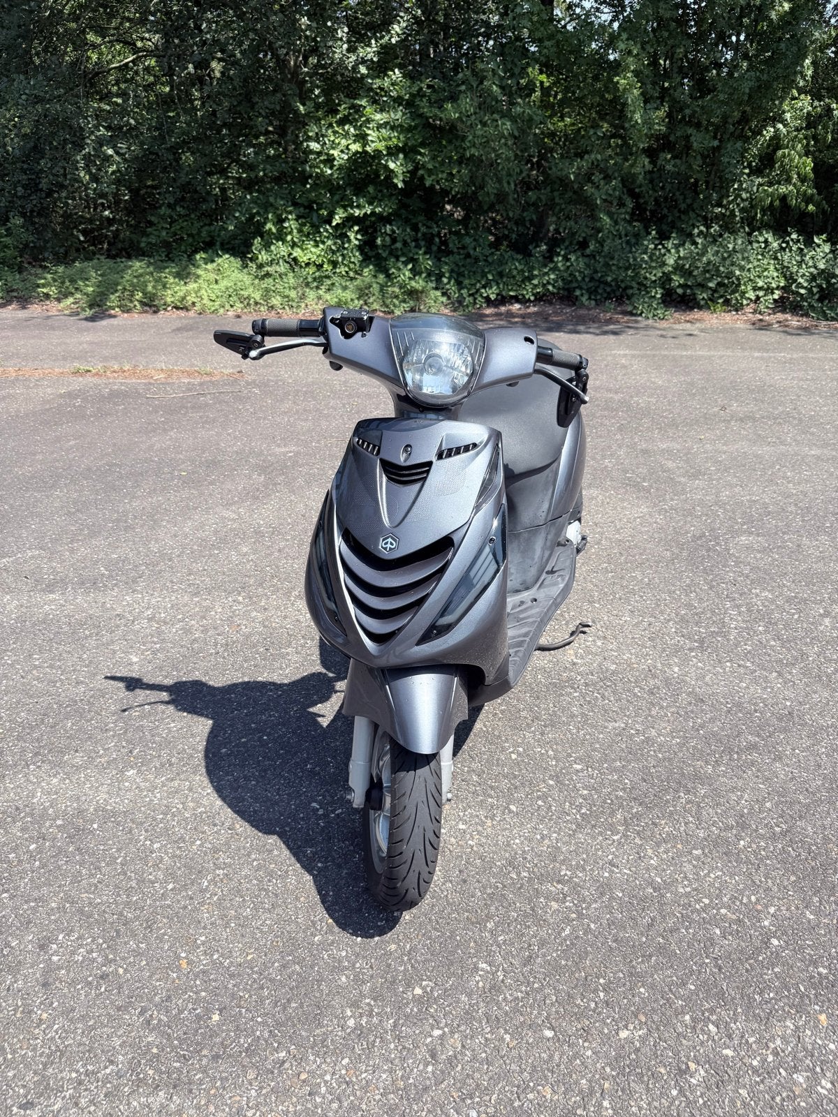 Piaggio Zip 2018 - gele plaat, Fietsen en Brommers, Scooters | Piaggio, Ophalen, Gebruikt, Maximaal 45 km/u, Zip