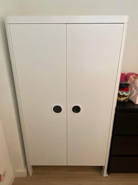 BUSUNGE - kast, Ophalen, Kunststof, Met deur(en), 100 tot 150 cm
