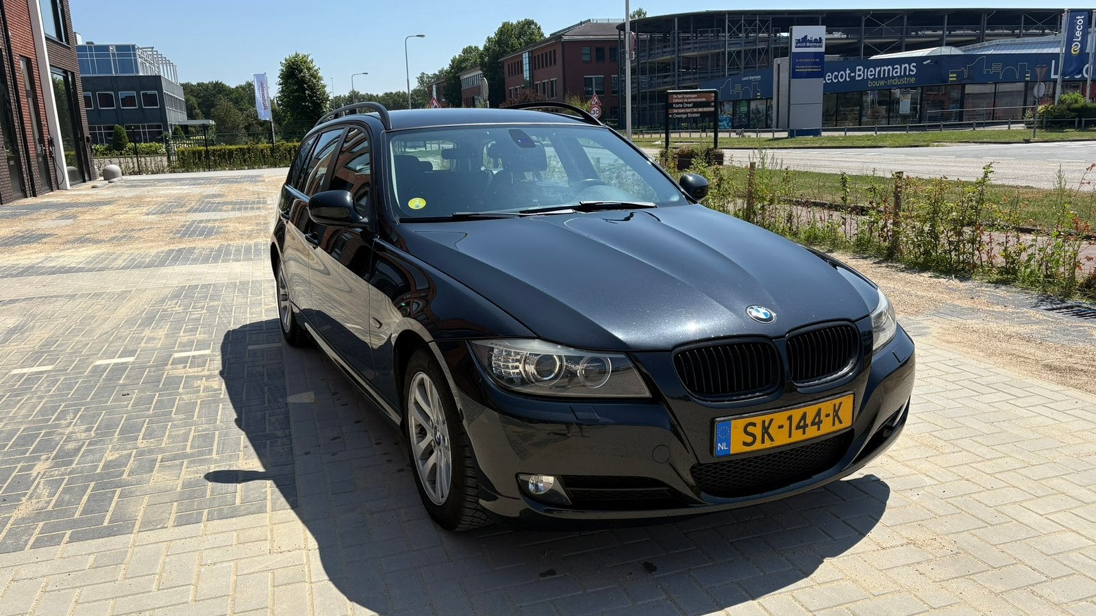 BMW 3-serie 318i Touring | Nieuwe banden | Trekhaak, Euro 5, 1995 cc, Zwart, Zwart