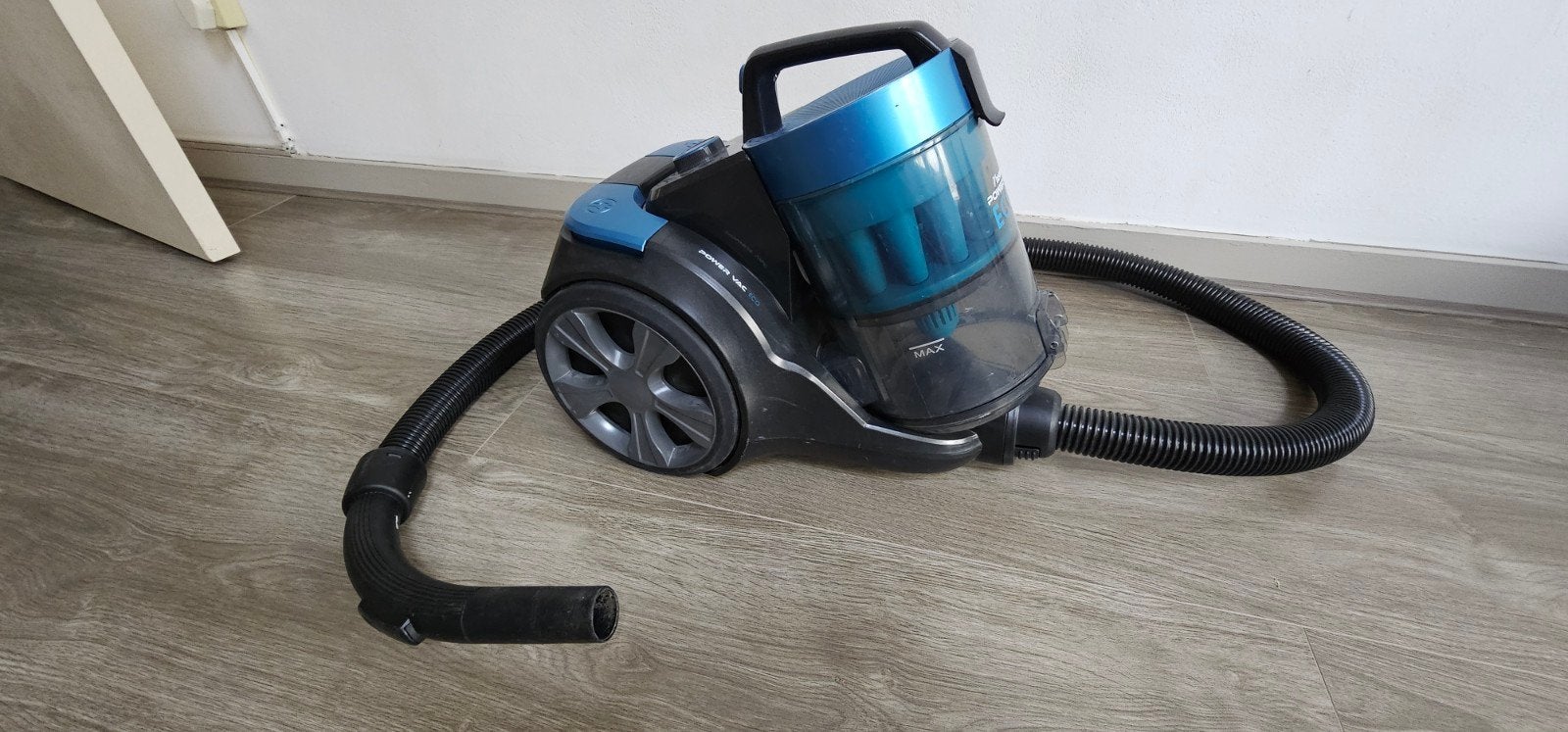 Bestron Power Vac Eco Stofzuiger - 700W, Zonder Zak, Overige merken, Gebruikt, Ophalen of Verzenden, Sledestofzuiger