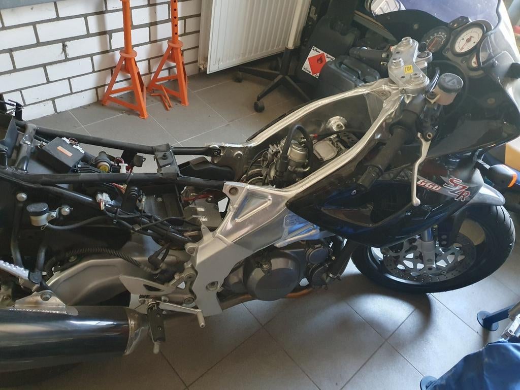 Yamaha szr compleet in onderdelen motor is rijdend weggezet, Ophalen of Verzenden, Nieuw
