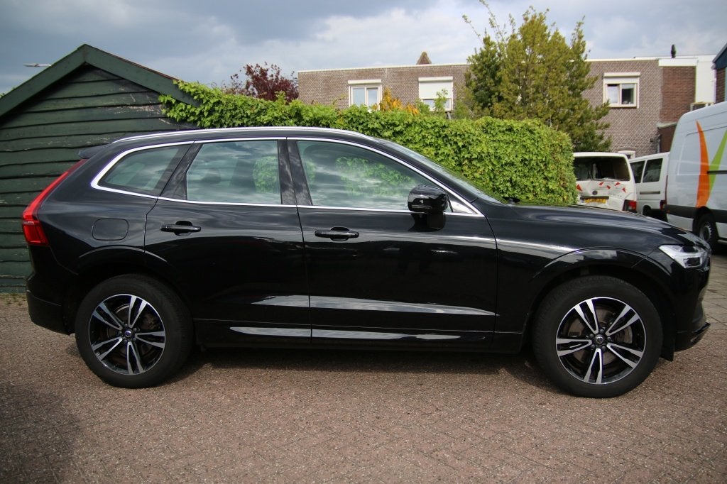 Volvo XC60 2.0 T5 Momentum Pro (bj 2018, automaat), Auto's, Volvo, 12 maanden, Gebruikt, 4 cilinders, Zwart
