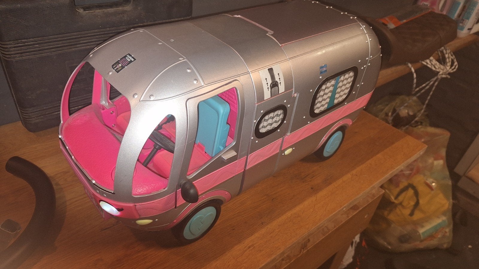 LOL Caravan, Ophalen, Poppenhuis