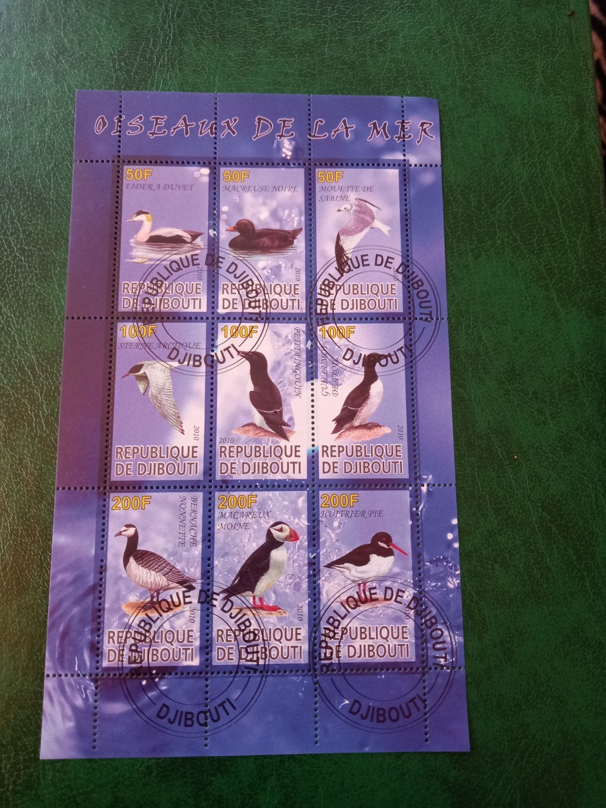 Djibouti postzegelvel - Zeevogels (2010), Ophalen of Verzenden, Overige landen, Postfris