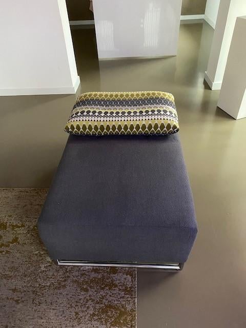 Design fauteuil Ramona. Met verstelbare ruggensteun., Ophalen, 100 tot 125 cm, Zo goed als nieuw, Stof