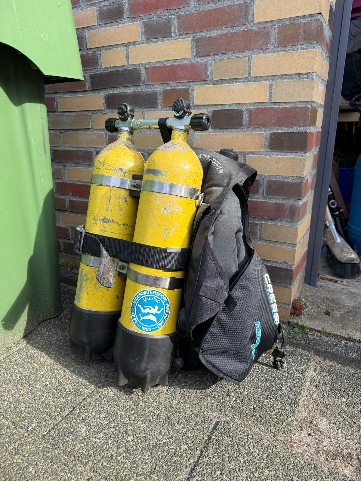 Complete duikset BARE / Cressi + duikflessen, Watersport en Boten, Ophalen, Gebruikt, Duikpak