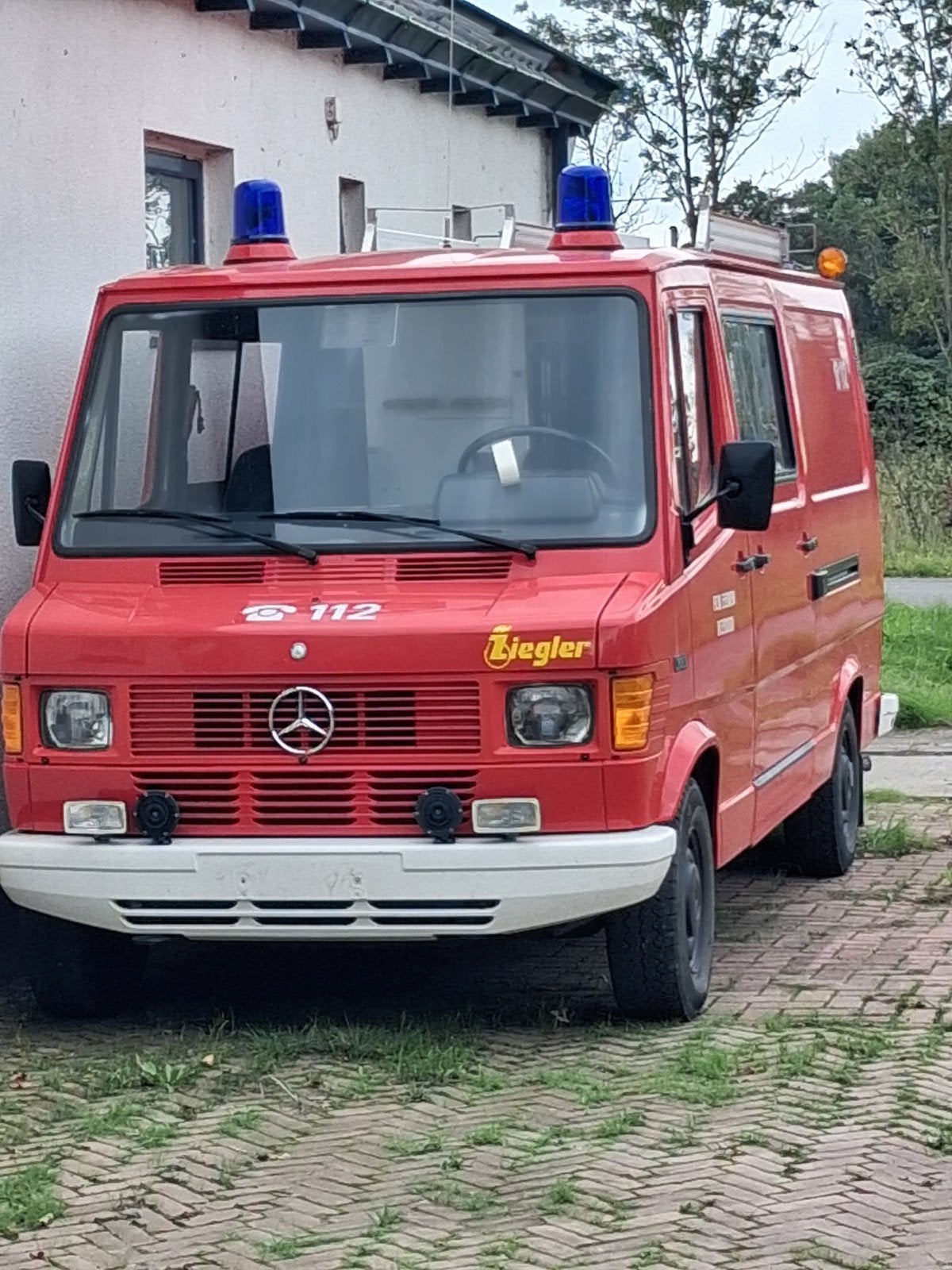 mercedes bus BELASTINGVRIJ camper OLDTIMER benzine BRANDWEER, Auto's, Dealer onderhouden, Mercedes-Benz, Bedrijf, Grijs