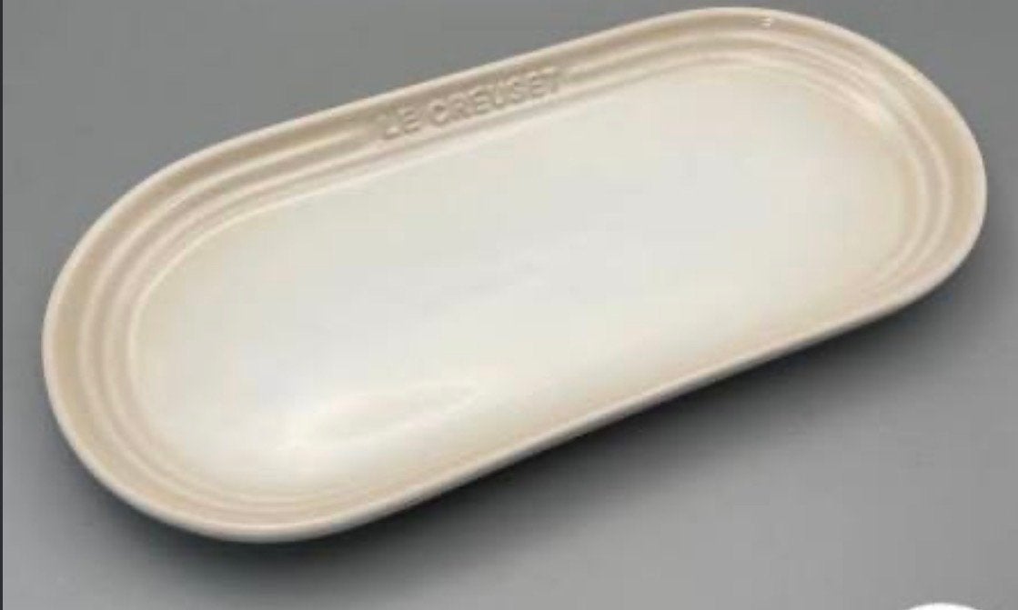 GEZOCHT - Le Creuset Oblong borden meringue, Gebruikt, Overige merken, Ophalen of Verzenden, Schaal of Schalen