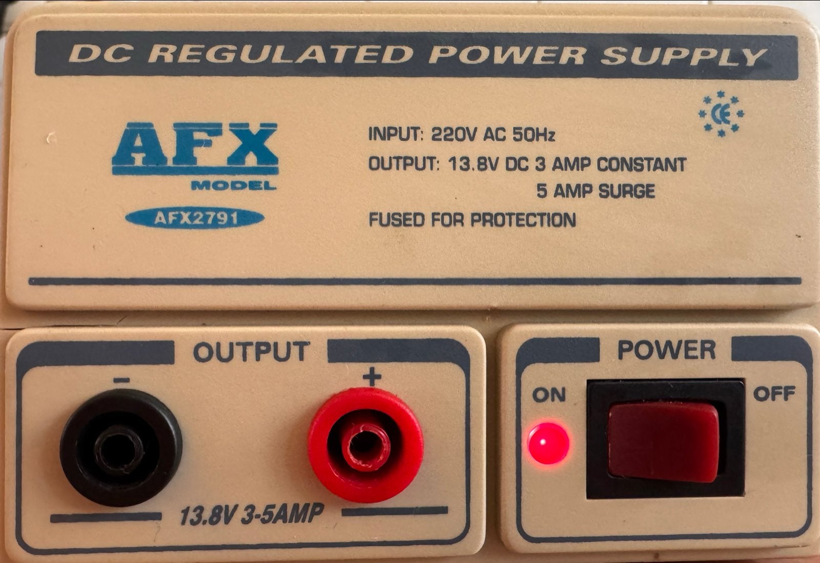 AFX DC Gereguleerde Voeding AFX2791 - 13.8V 3-5A, Ophalen of Verzenden, Gebruikt