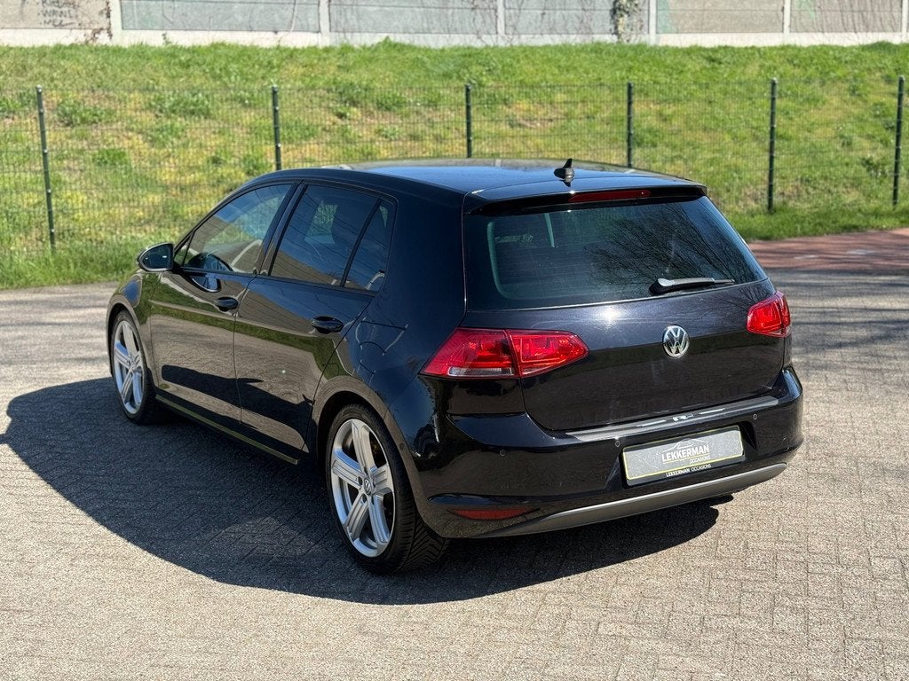 Volkswagen Golf 1.2 TSI Comfortline CRUISE I PDC I UNIEKE KM, Voorwielaandrijving, 86 pk, 4 cilinders, Zwart