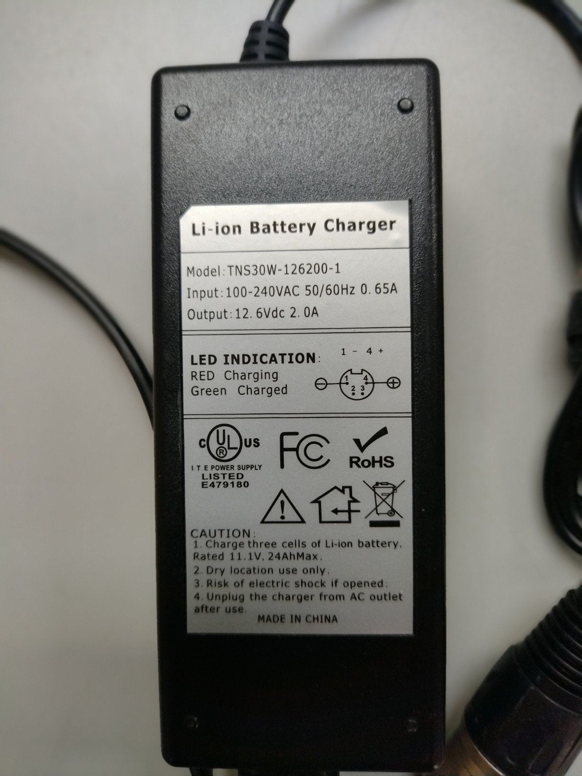 Li-ion lader en batterij 11.1V 8.8Ah, Hobby en Vrije tijd, Ophalen, Gebruikt