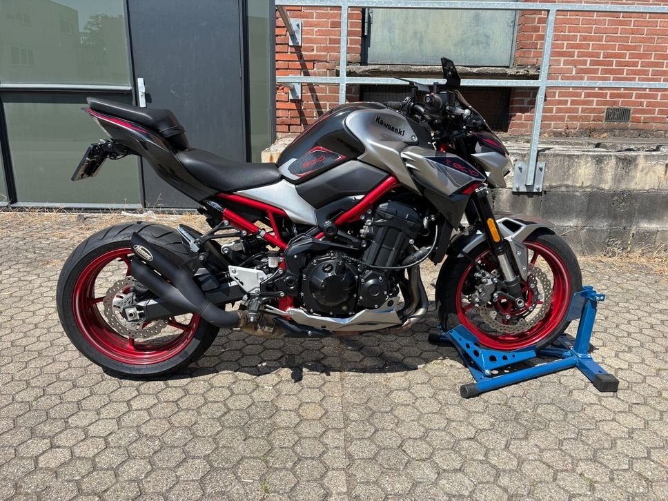 KAWASAKI Z900 - 2024 - 125PK - Hurric uitlaat - Baracuda, 4 cilinders, Motorrijbewijs A, 948 cc, Bedrijf