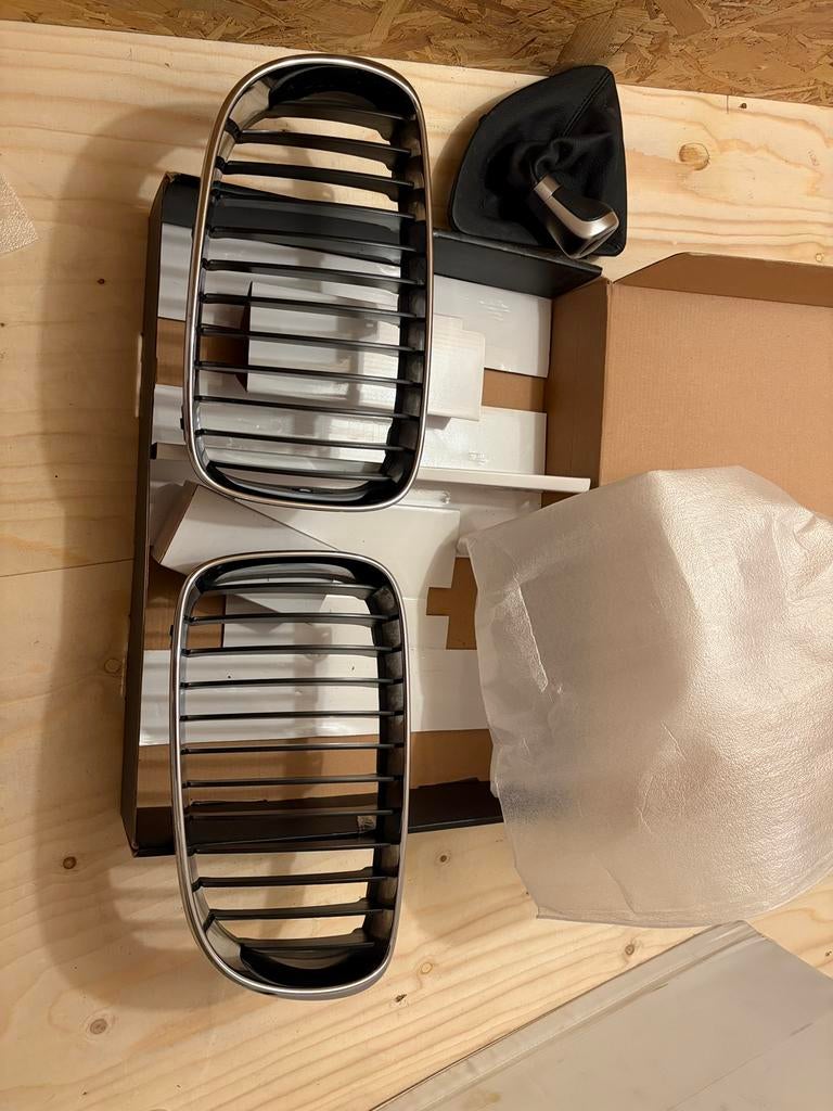 BMW Gril / BMW nieren 1 serie, Ophalen of Verzenden, Gebruikt