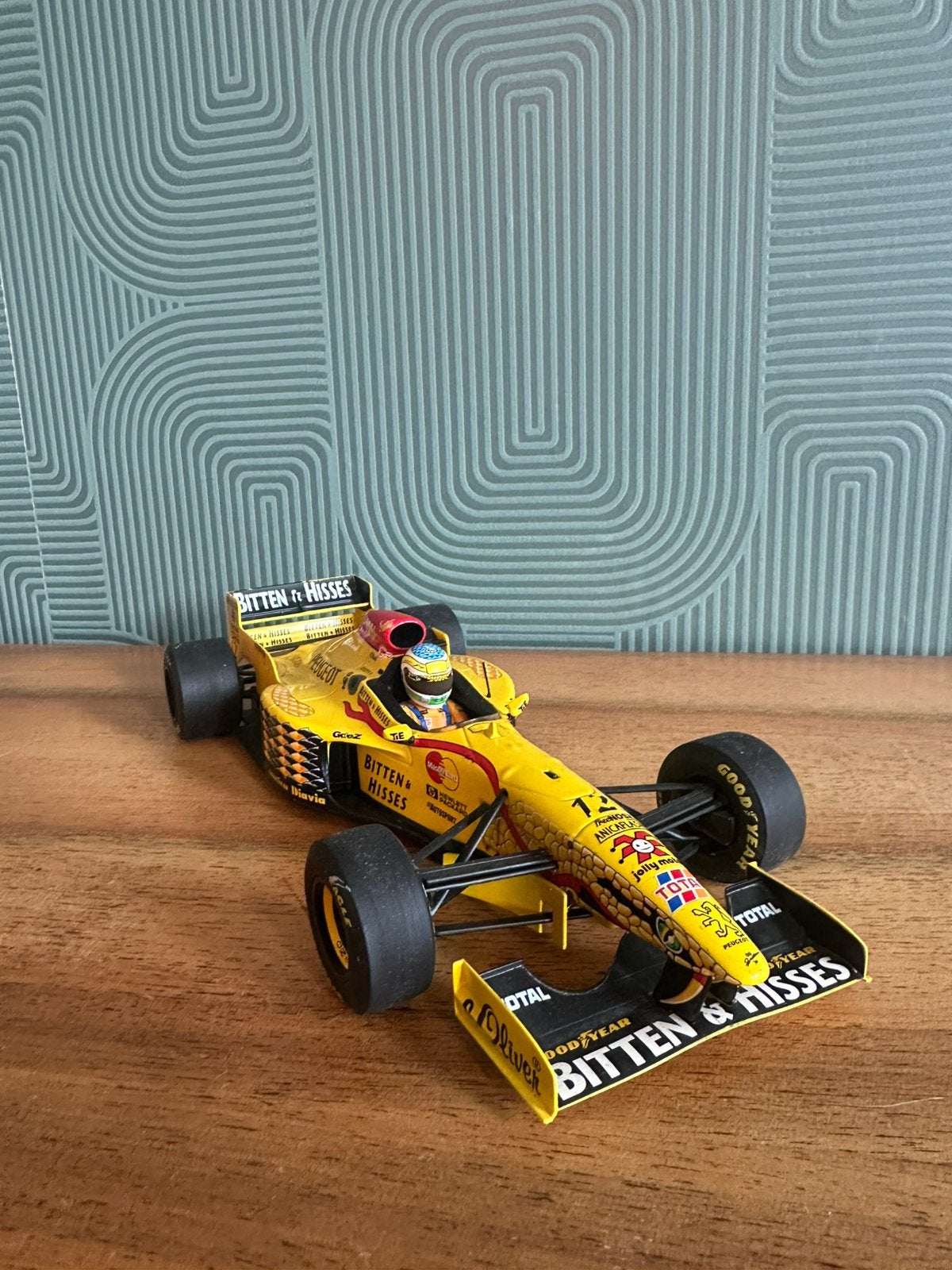 Minichamps 1:18 - Jordan Peugeot F1 1997 #12, Ophalen of Verzenden, Gebruikt, Auto, MiniChamps