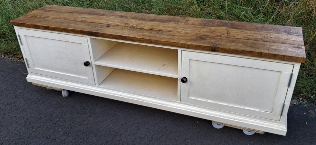 Landelijke houten tv meubel - met houten blad - creme 180cm, Ophalen, Landelijk Brocant, Gebruikt, 150 tot 200 cm